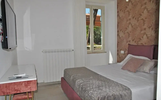 Sea Breeze Seafront Flat