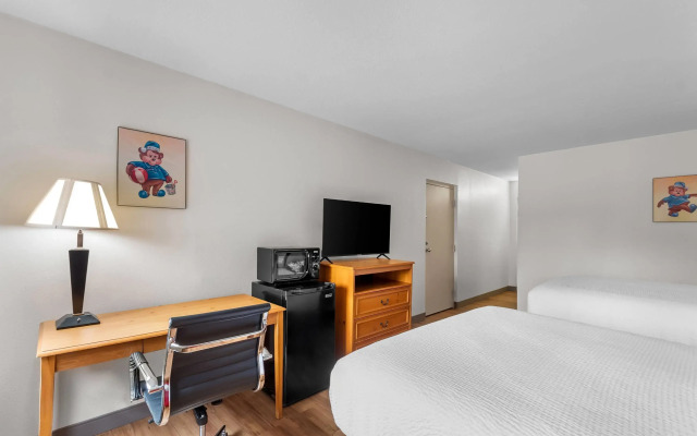 Travelodge by Wyndham Winchester