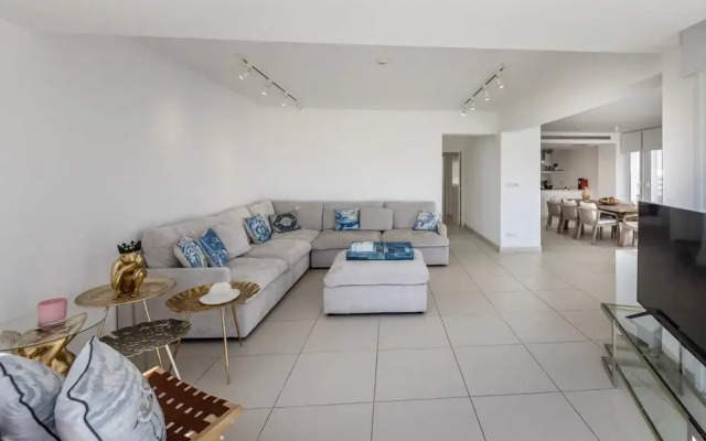 Protaras Sirina Seafront Paradise