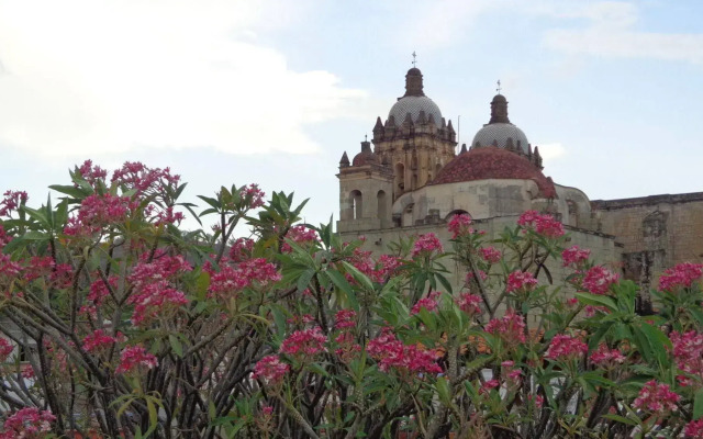 Hospedería La Reja