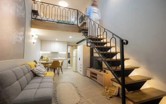 Vayas Residences Agora