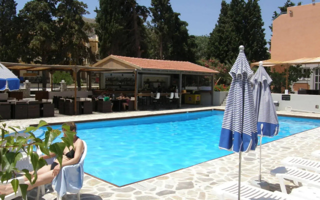 Elies Villa
