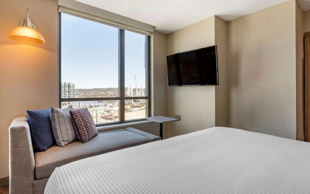 Cambria Hotel Washington D.C. Navy Yard Riverfront