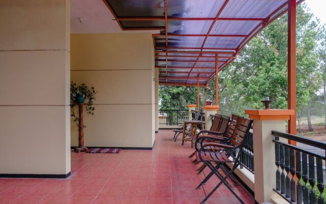 SPOT ON 1767 Villa Anggur Panderman