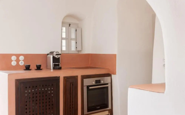 Nido House in Santorini