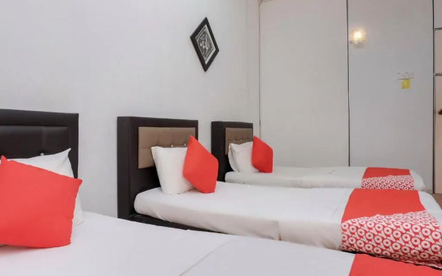 Oyo 90180 Gemilang Hotel Kerteh