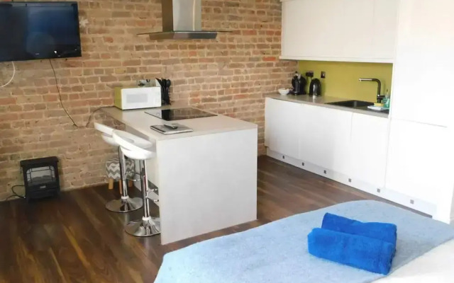 Central Kemptown Brighton Studio Apartment
