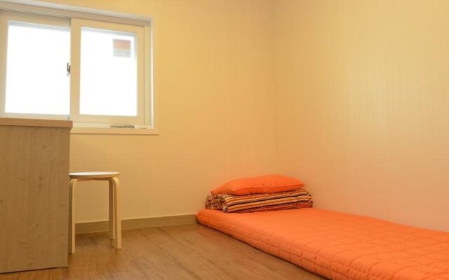 Mr Egg Hostel Nampo