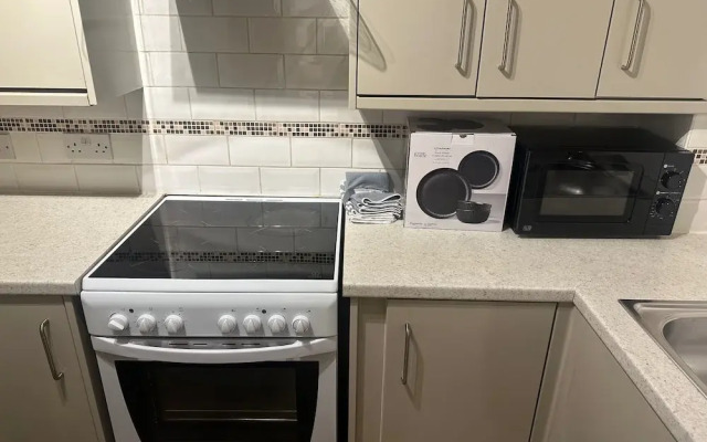 1br-sleeps2-parking-quietstay-citycentre
