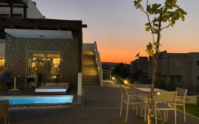 Hotel Nama Retreat Suites