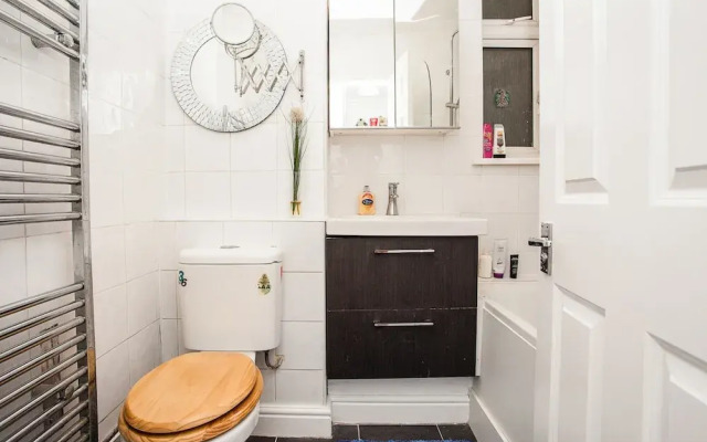 Fantastically Located 1 Bed Near Waterloo Station