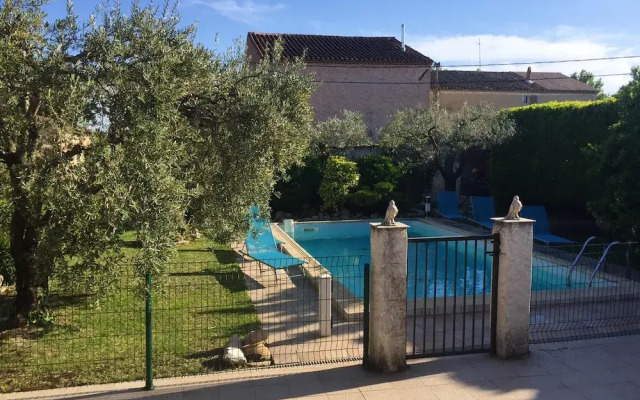 Villa With 3 Bedrooms in Maillane, With Private Pool, Enclosed Garden