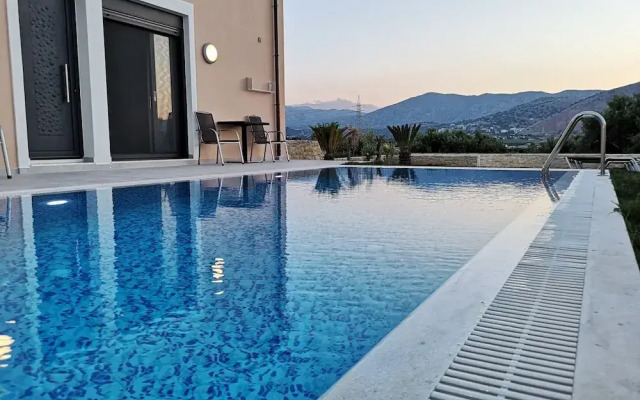 Marina&apos;&apos;s Villas