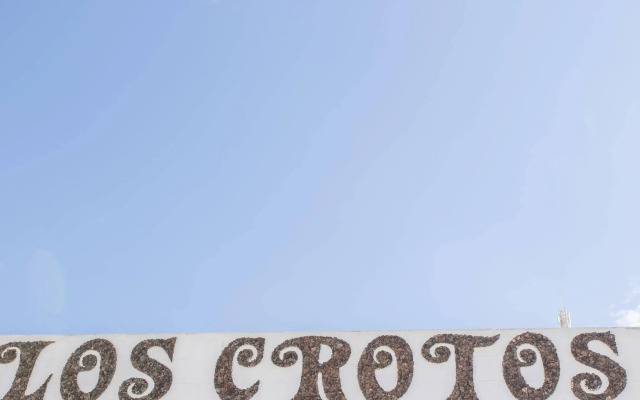 Los Crotos