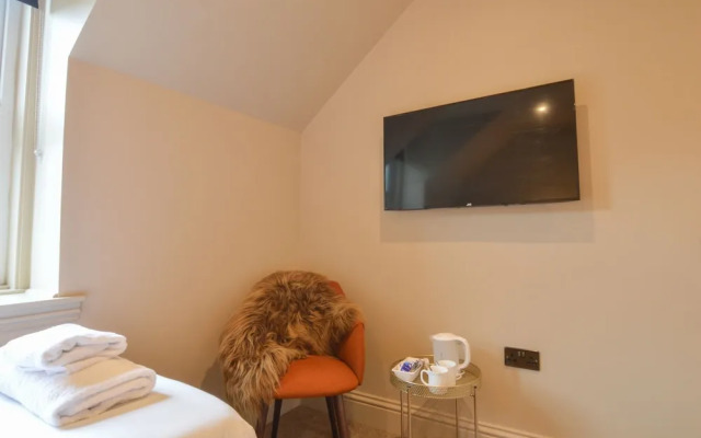 Raniven Guest House