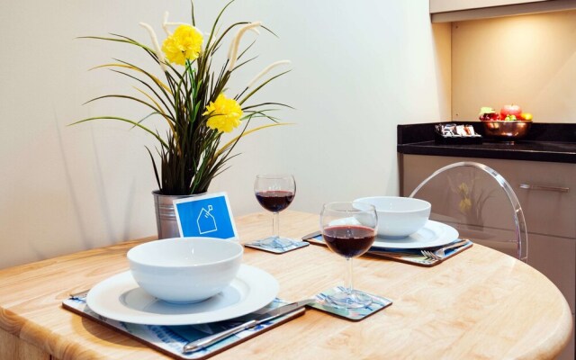 The Kempsford Gardens Nest - AG01