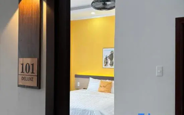 Spring II Hotel
