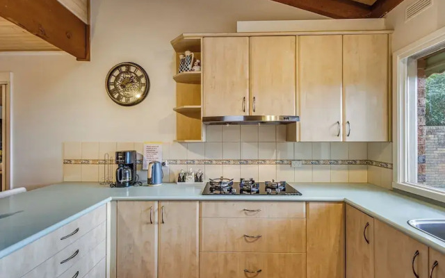 StayAU Stunning Villa near Wildlife Park