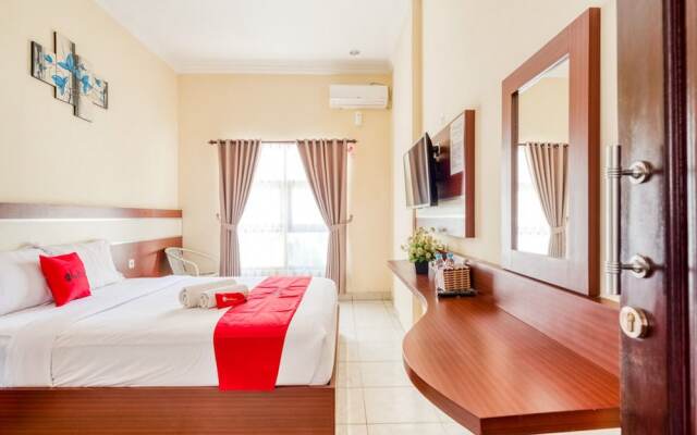 Hasanah Guest House Gajayana by Reddoorz