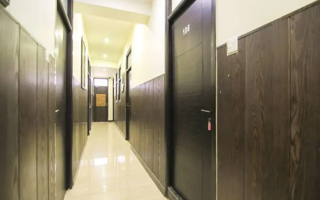 OYO 3232 Royal Inn
