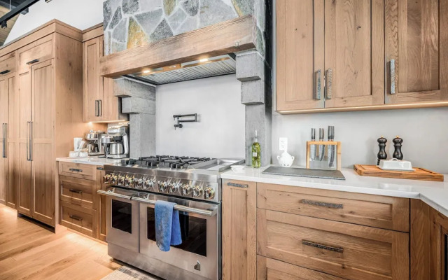 Opulence At Big White