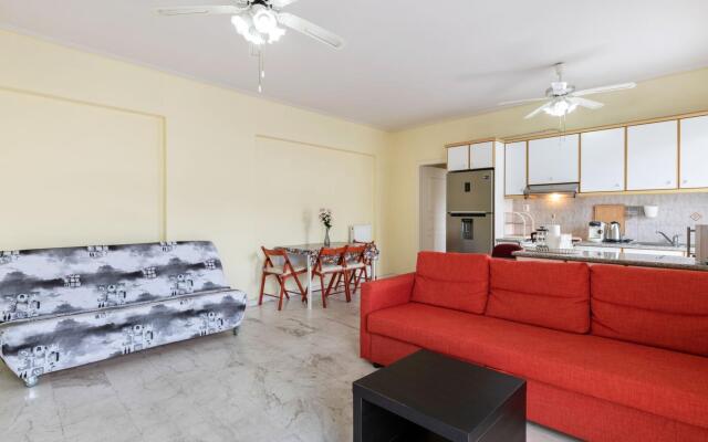Homely Apartment in Piraeus with Balcony