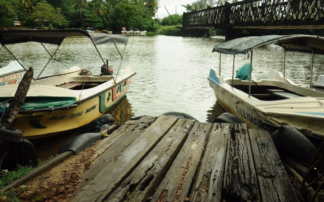South Lake Resort Koggala