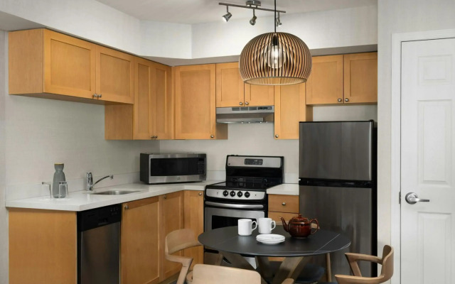 Delta Hotels by Marriott Whistler Village Suites