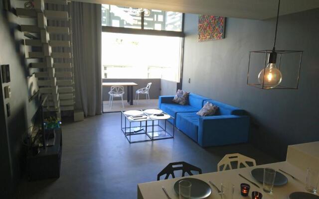 Athina Art Apartments