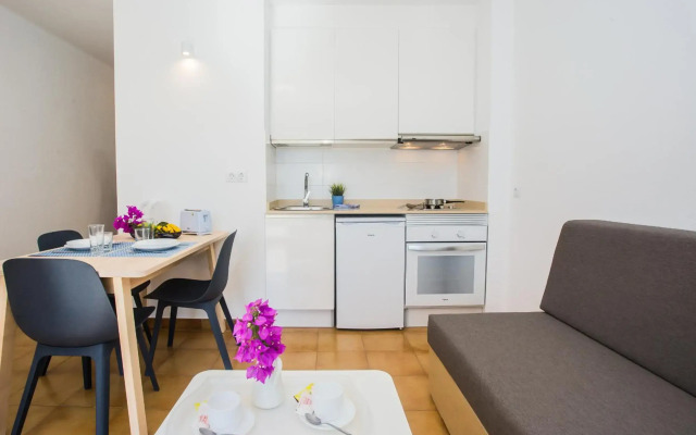 Apartamentos Los Tulipanes