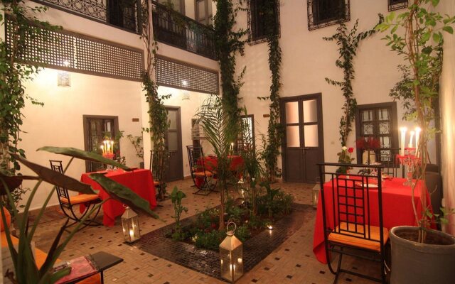 Bougainvillea Riad