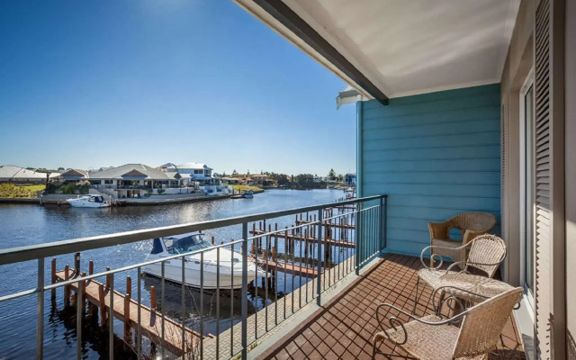 C Mandurah