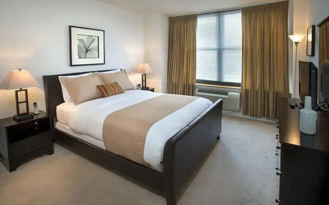 Furnished Quarters at Grove Pointe