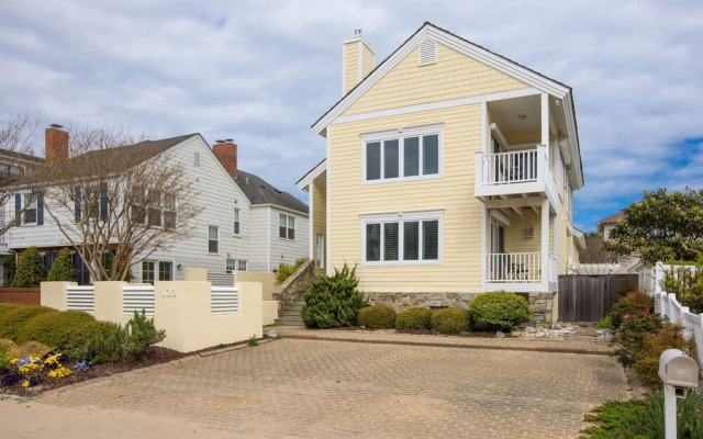 Sunrise Villa/monthly Rental 3 Bedroom Home