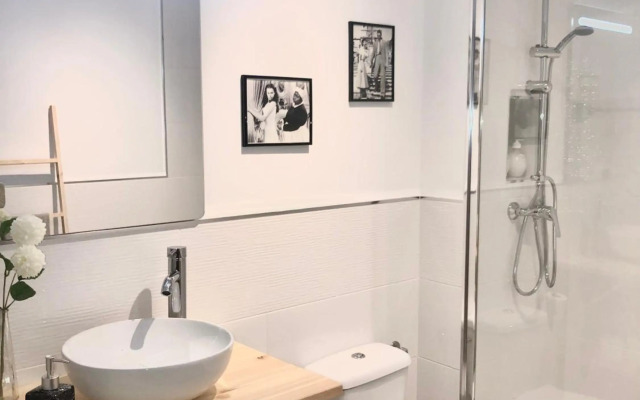 Céntrico apartamento con terraza, parking y WIFI