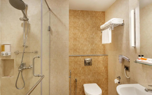 Ginger Surat City Centre