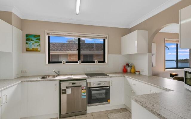 7/18 Endeavour Parade - Riverfront Tweed Heads