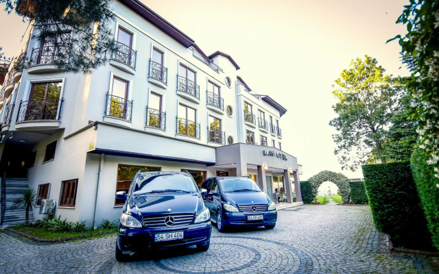 Lale Hotel