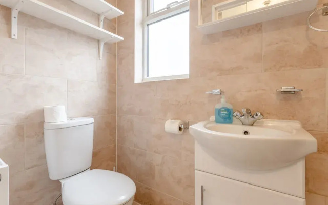 Cosy 1 Bedroom Apartment in West Kensington