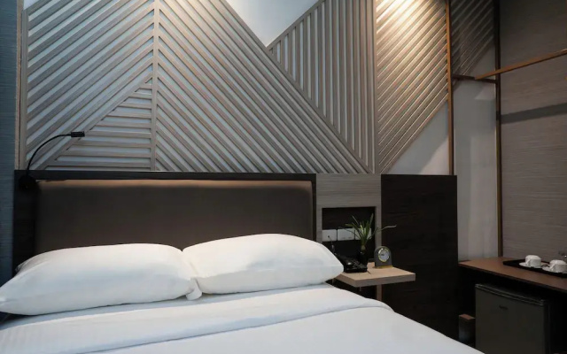 Adelina Hotel and Suites