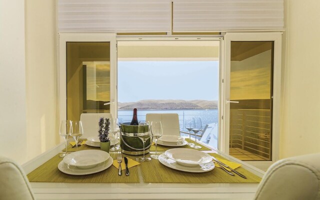 Beautiful Home in Miskovici With Wifi and 2 Bedrooms