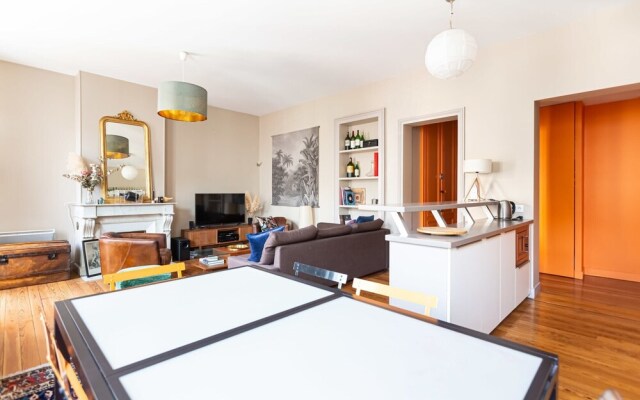 Typical Bordeaux Apartment