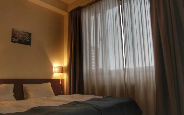Hotel Club-2100