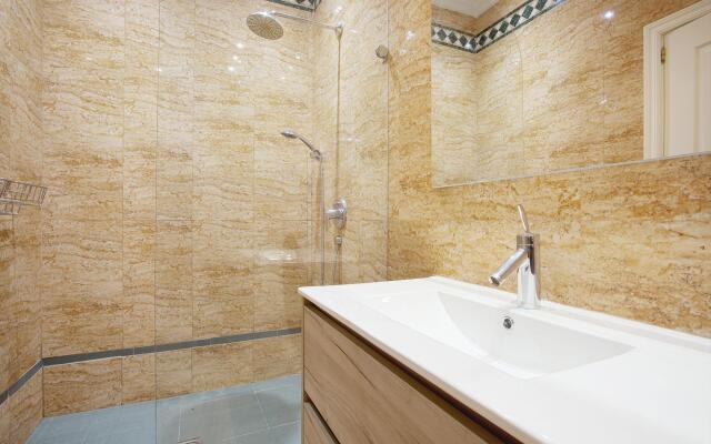 Wonderful 2 bedroom apartment perfect location . Chamberí