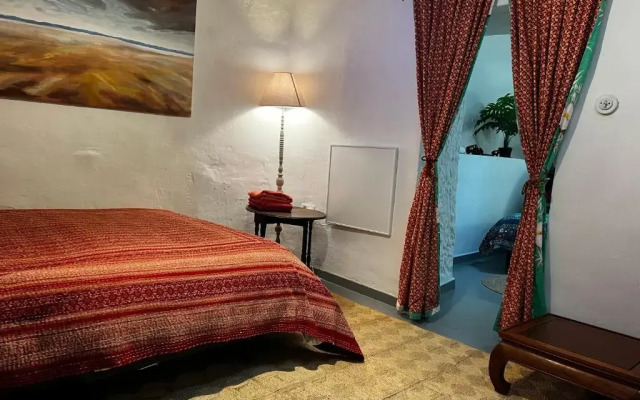 Spectacular view, authentic house, exquisite area.