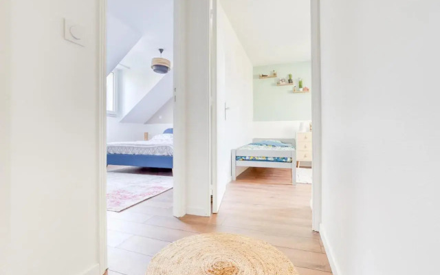 New & Modern house / Near RER / Disney & Paris