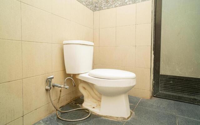 RedDoorz near Cyber Mall