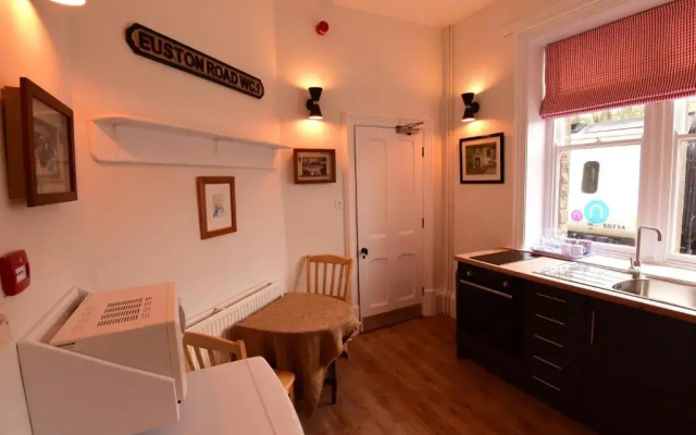 Platform Cottage