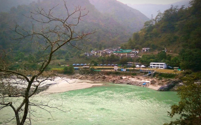 VNA Resort