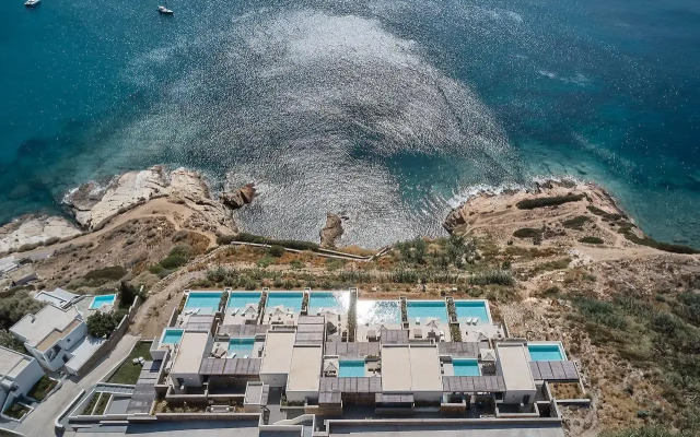Ios Grand Pool Suites